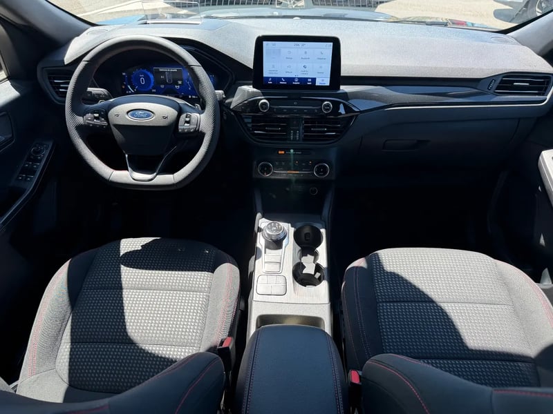 Photo de la voiture FORD KUGA 2.0 TDCi 120 S&S 4x2 Powershift ST-Line