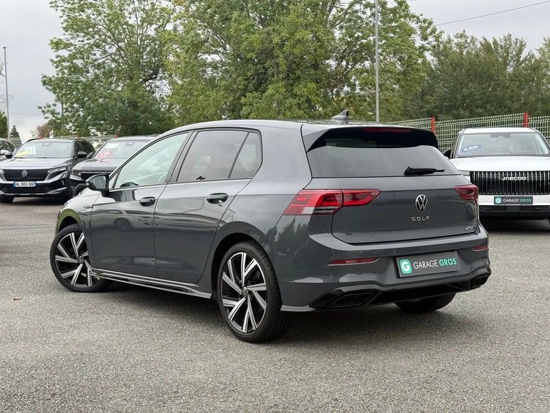 Photo de la voiture VOLKSWAGEN GOLF 1.5 eTSI OPF 150 DSG7 R-Line
