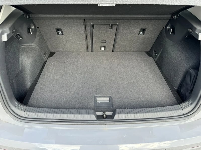 Photo de la voiture VOLKSWAGEN GOLF 2.0 TDI SCR 150 DSG7 Life Plus