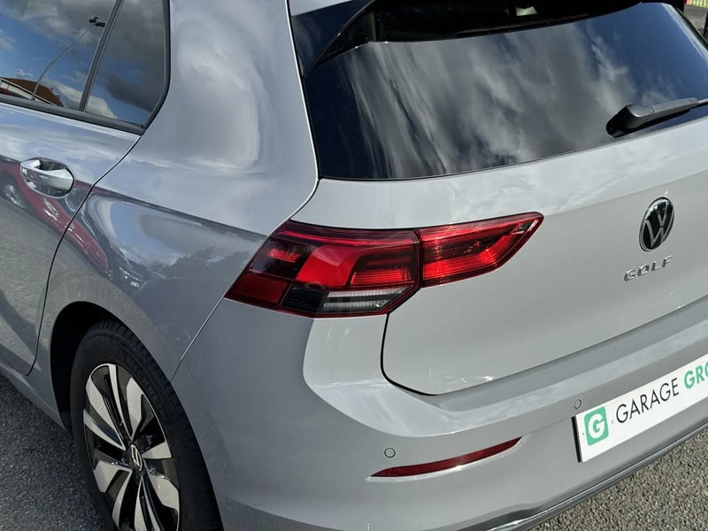 Photo de la voiture VOLKSWAGEN GOLF 2.0 TDI SCR 150 DSG7 Life Plus