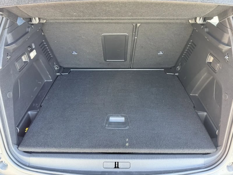 Photo de la voiture PEUGEOT 3008 BlueHDi 130ch S&S BVM6 GT Line
