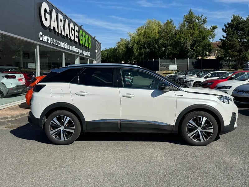 Photo de la voiture PEUGEOT 3008 BlueHDi 130ch S&S BVM6 GT Line