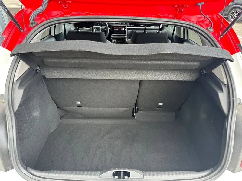 Photo de la voiture CITROEN C3 PureTech 83 S&S BVM5 Shine