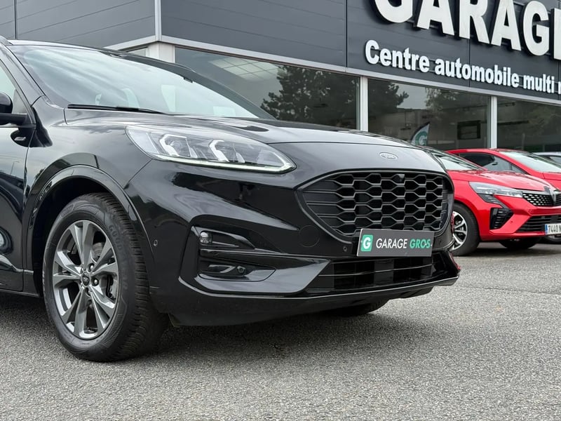 Photo de la voiture FORD KUGA 2.0 EcoBlue 120 S&S BVA8 ST-Line X - 5P