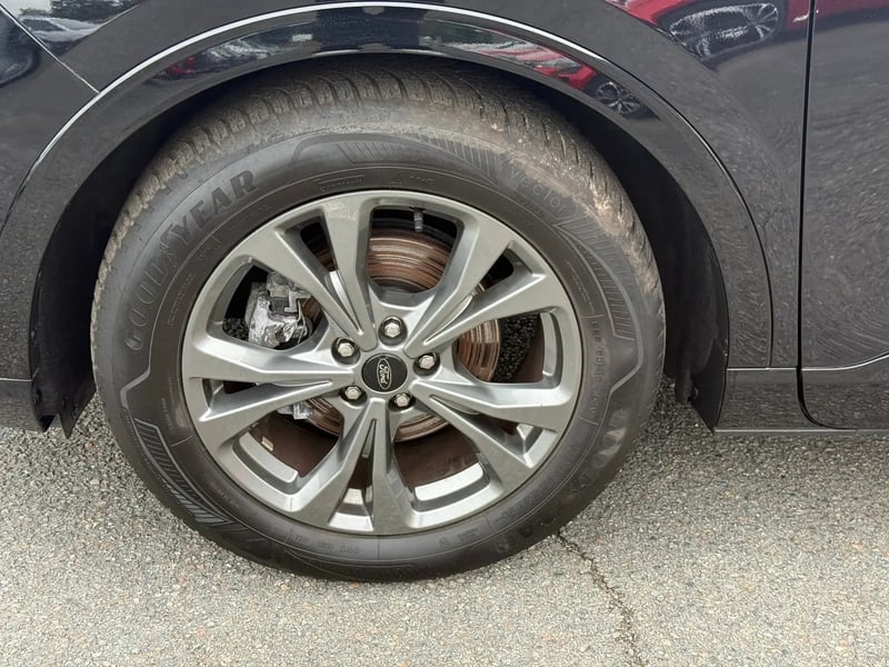 Photo de la voiture FORD KUGA 2.0 EcoBlue 120 S&S BVA8 ST-Line X - 5P