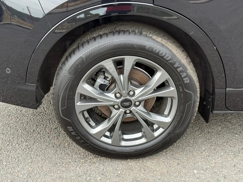 Photo de la voiture FORD KUGA 2.0 EcoBlue 120 S&S BVA8 ST-Line X - 5P