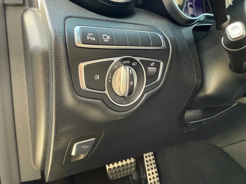Photo de la voiture MERCEDES-BENZ GLC COUPE 250 d 9G-Tronic 4Matic Sportline