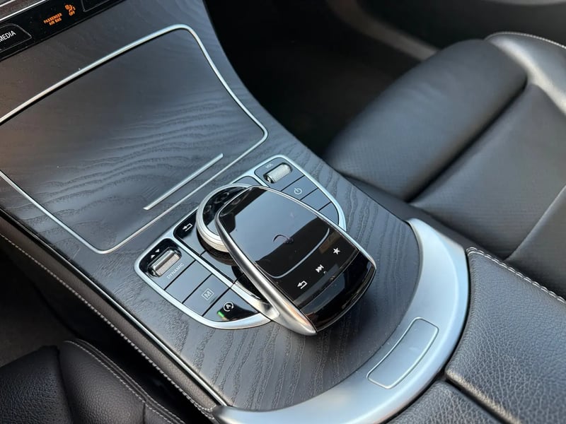 Photo de la voiture MERCEDES-BENZ GLC COUPE 250 d 9G-Tronic 4Matic Sportline