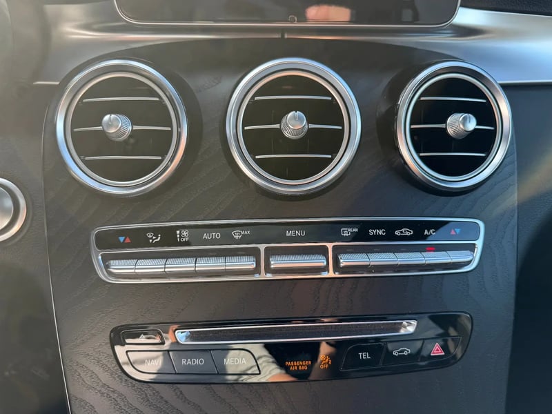 Photo de la voiture MERCEDES-BENZ GLC COUPE 250 d 9G-Tronic 4Matic Sportline