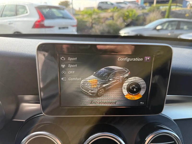Photo de la voiture MERCEDES-BENZ GLC COUPE 250 d 9G-Tronic 4Matic Sportline