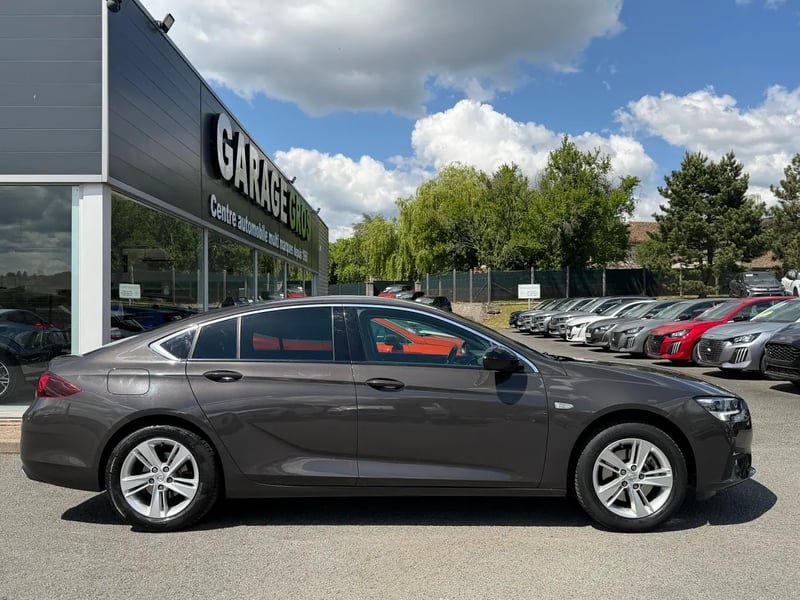 Photo de la voiture OPEL INSIGNIA GRAND SPORT 2.0 Diesel 174 ch BVA8 Elegance Business