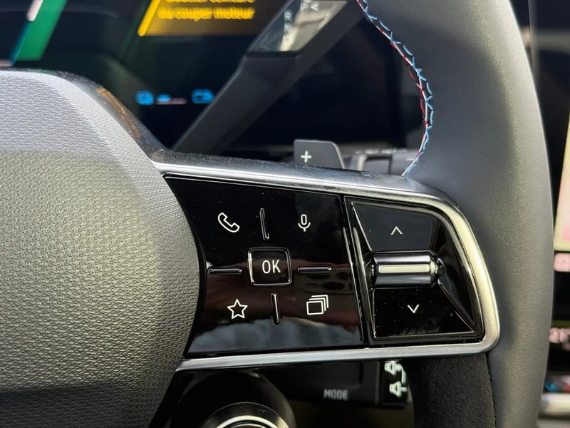 Photo de la voiture RENAULT AUSTRAL full hybrid E-Tech 200 ch Esprit Alpine