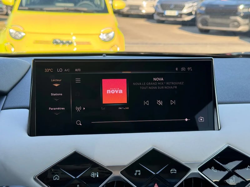 Photo de la voiture DS DS 3 PureTech 130 EAT8 Esprit de Voyage