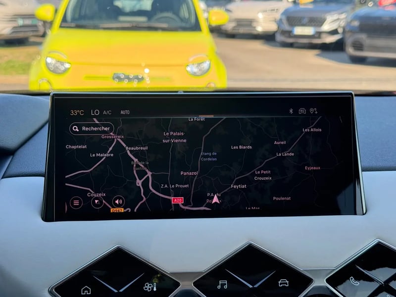 Photo de la voiture DS DS 3 PureTech 130 EAT8 Esprit de Voyage