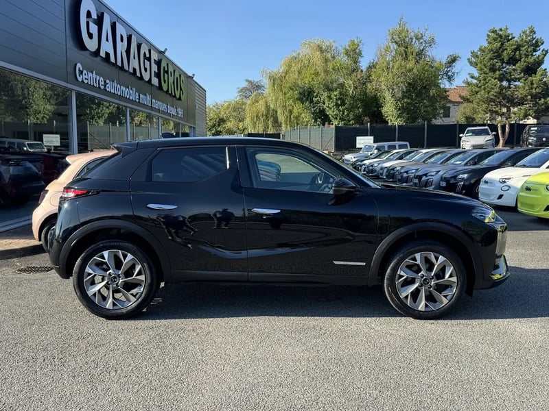 Photo de la voiture DS DS 3 PureTech 130 EAT8 Esprit de Voyage