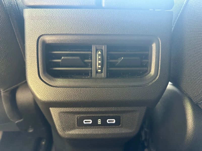 Photo de la voiture RENAULT ESPACE VI E-Tech full hybrid 200 GSR2 Techno