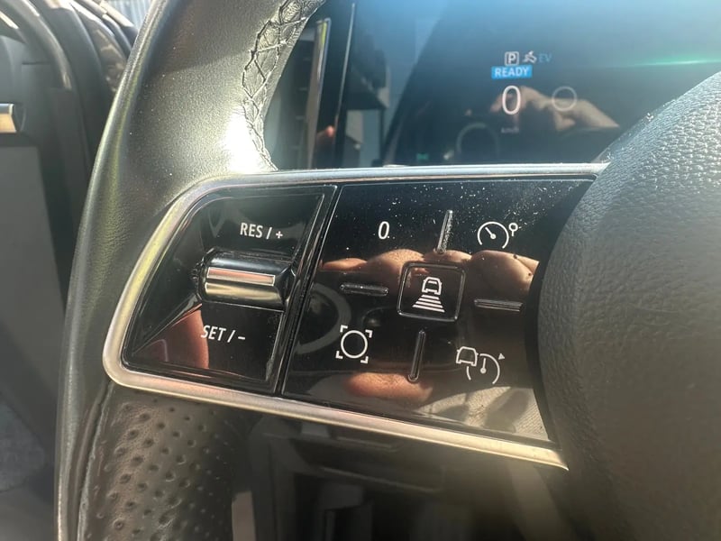 Photo de la voiture RENAULT ESPACE VI E-Tech full hybrid 200 GSR2 Techno