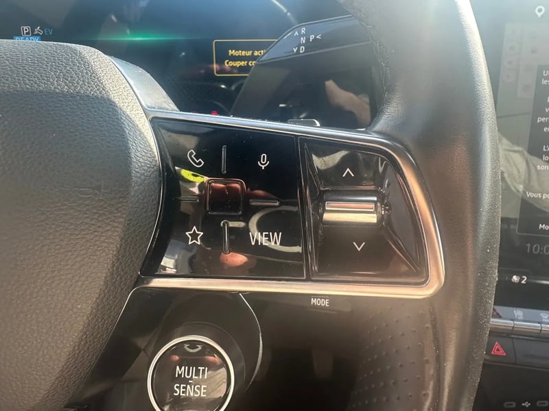 Photo de la voiture RENAULT ESPACE VI E-Tech full hybrid 200 GSR2 Techno