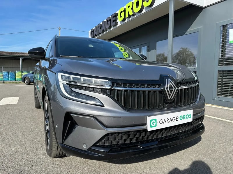 Photo de la voiture RENAULT ESPACE VI E-Tech full hybrid 200 GSR2 Techno