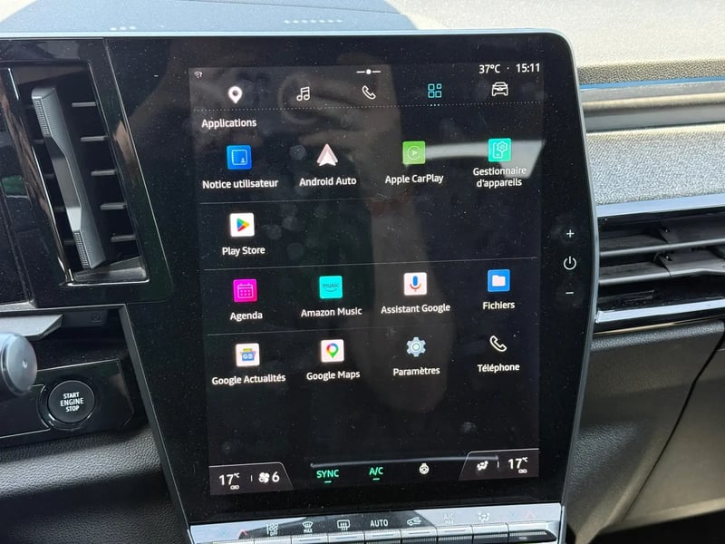 Photo de la voiture RENAULT ESPACE VI E-Tech hybrid 200 Techno