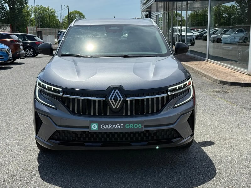 Photo de la voiture RENAULT ESPACE VI E-Tech hybrid 200 Techno