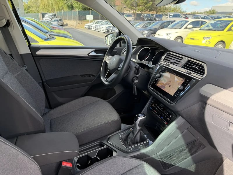 Photo de la voiture VOLKSWAGEN TIGUAN 1.5 TSI 150ch DSG7 Life Plus
