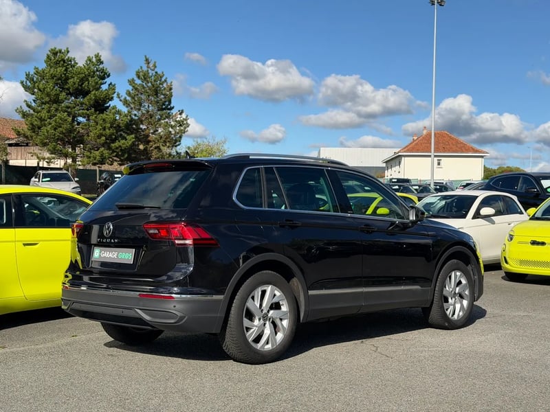 Photo de la voiture VOLKSWAGEN TIGUAN 1.5 TSI 150ch DSG7 Life Plus
