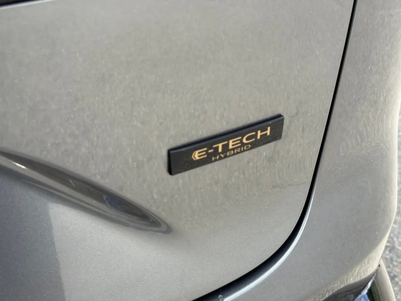 Photo de la voiture RENAULT ESPACE VI E-Tech hybrid 200 Techno