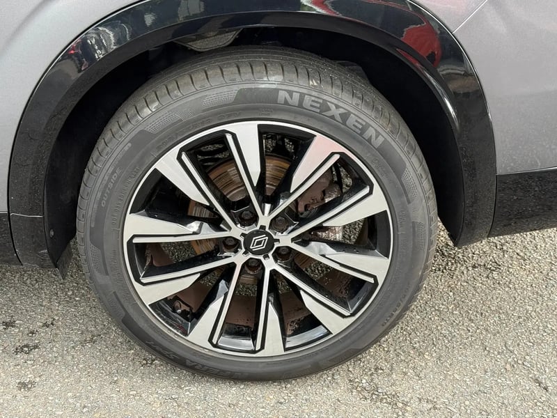 Photo de la voiture RENAULT ESPACE VI E-Tech hybrid 200 Techno