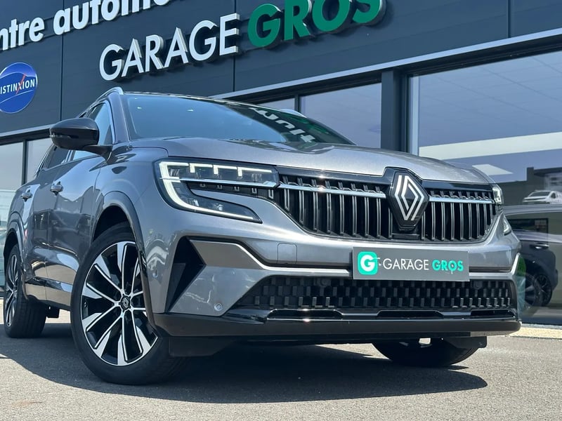 Photo de la voiture RENAULT ESPACE VI E-Tech hybrid 200 Techno