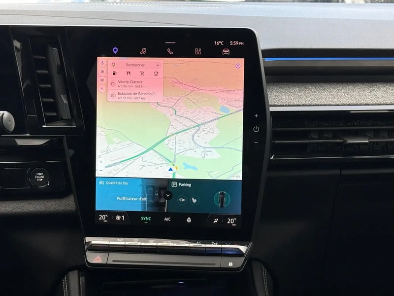 Photo de la voiture RENAULT ESPACE VI E-Tech hybrid 200 Techno