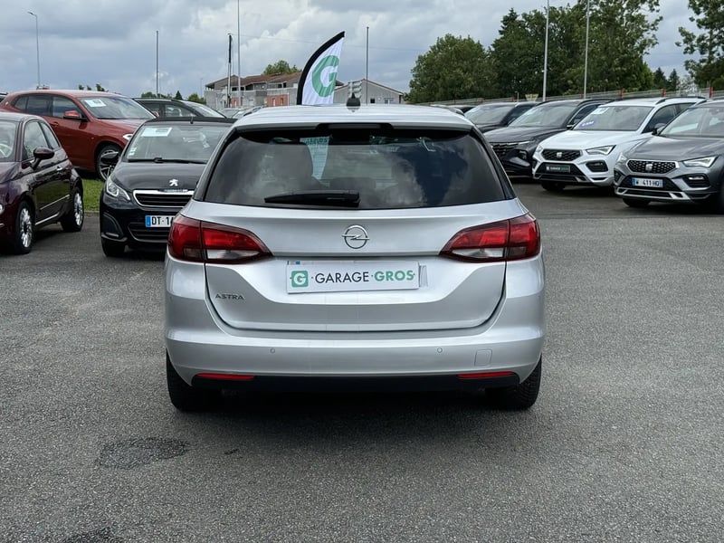 Photo de la voiture OPEL ASTRA SPORTS TOURER 1.2 Turbo 145 ch BVM6 Ultimate