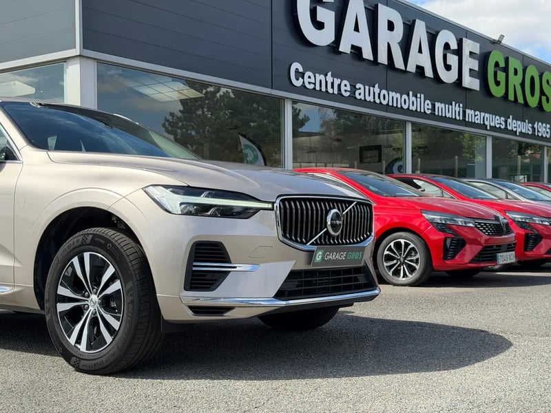 Photo de la voiture VOLVO XC60 T6 AWD Hybride rechargeable 253 ch+145 ch Geartronic 8 Start