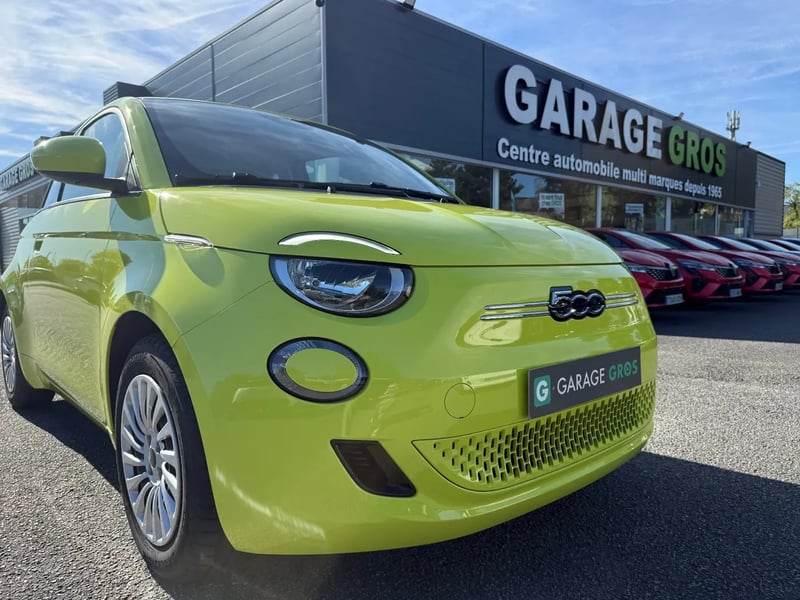 Photo de la voiture FIAT 500e BERLINE 500 e 95 ch Nouvelle 500
