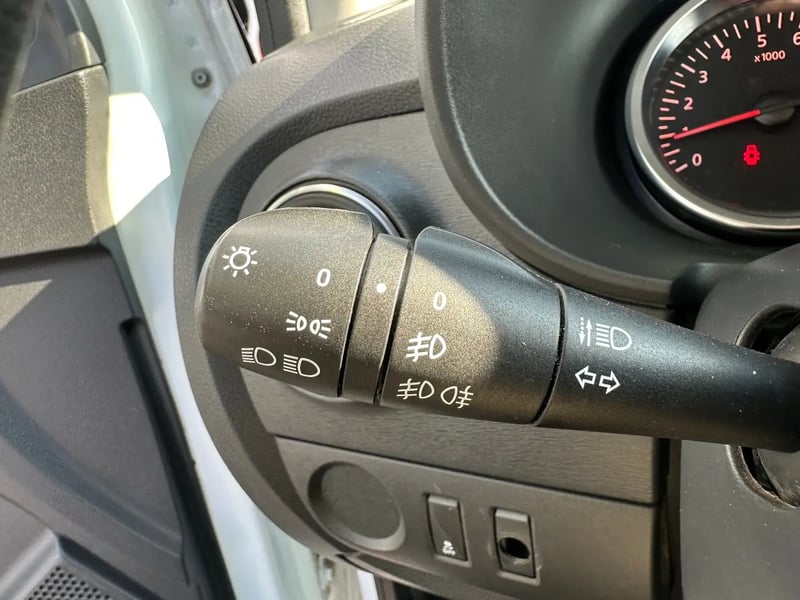 Photo de la voiture DACIA LODGY Blue dCi 95 5 places Essentiel