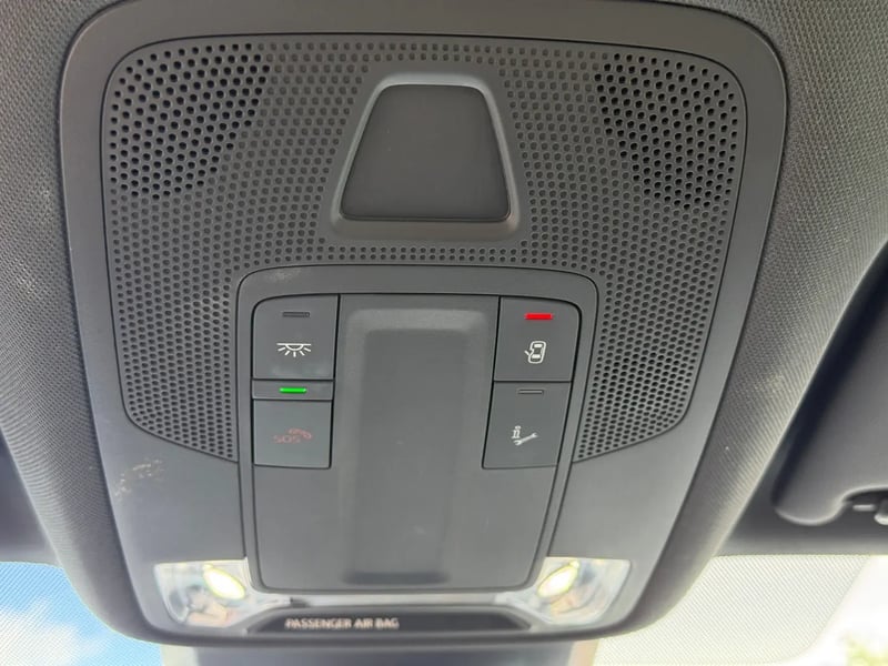 Photo de la voiture AUDI A3 SPORTBACK TFSI e Hybride rechargeable 204 S tronic 6 S line