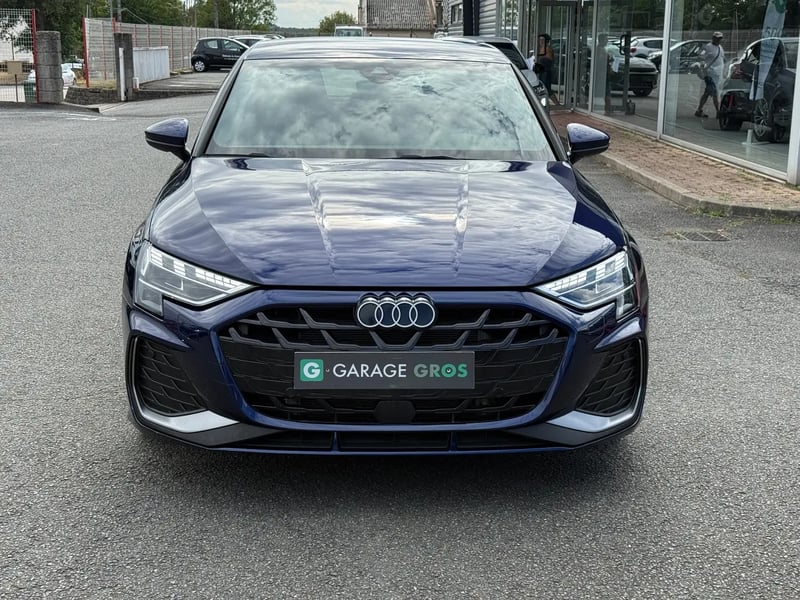 Photo de la voiture AUDI A3 SPORTBACK TFSI e Hybride rechargeable 204 S tronic 6 S line