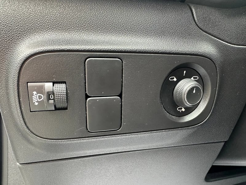 Photo de la voiture CITROEN C3 PureTech 110 S&S EAT6 Shine