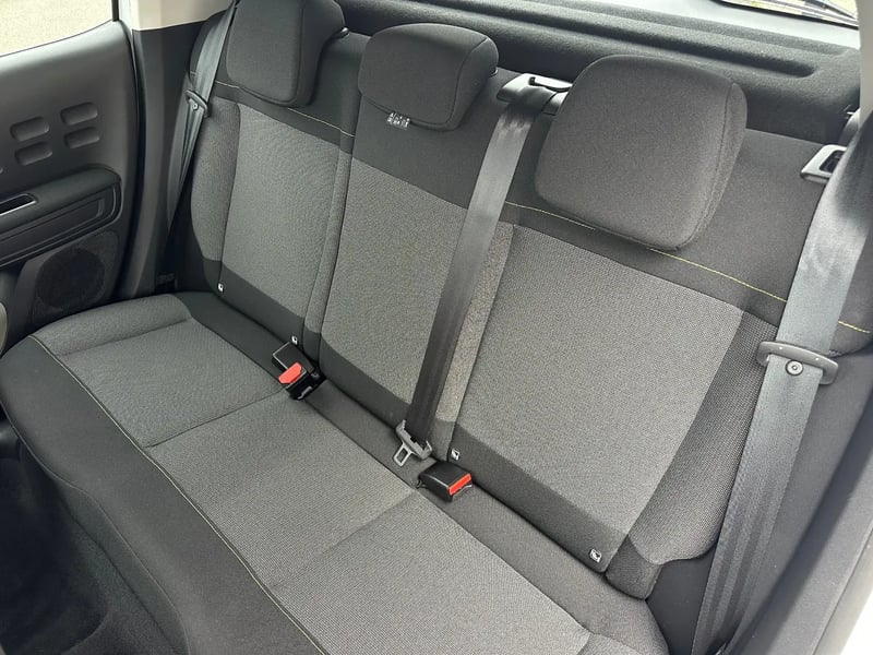 Photo de la voiture CITROEN C3 PureTech 110 S&S EAT6 Shine