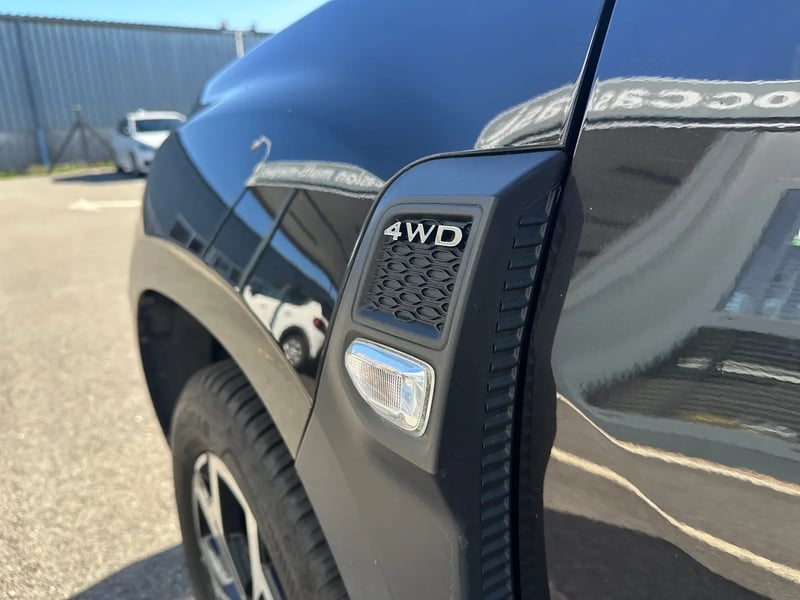 Photo de la voiture DACIA DUSTER Blue dCi 115 4x4 Prestige