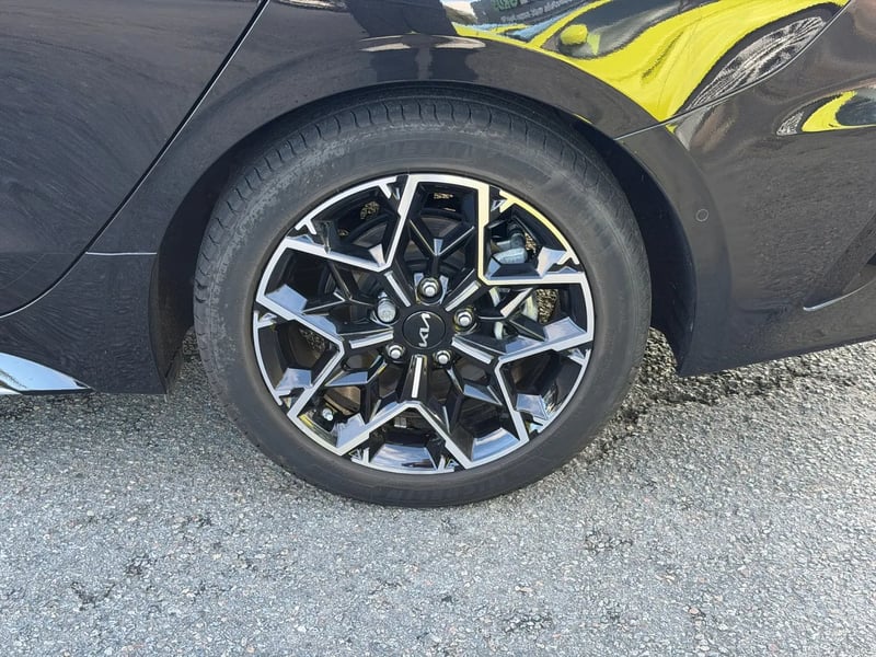Photo de la voiture KIA PROCEED 1.5 T-GDi 160 ch DCT7 GT Line