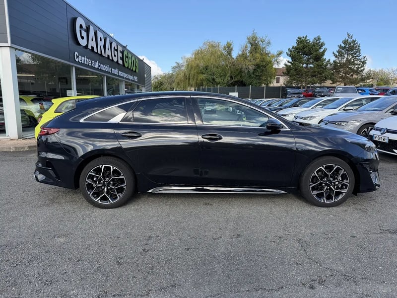 Photo de la voiture KIA PROCEED 1.5 T-GDi 160 ch DCT7 GT Line