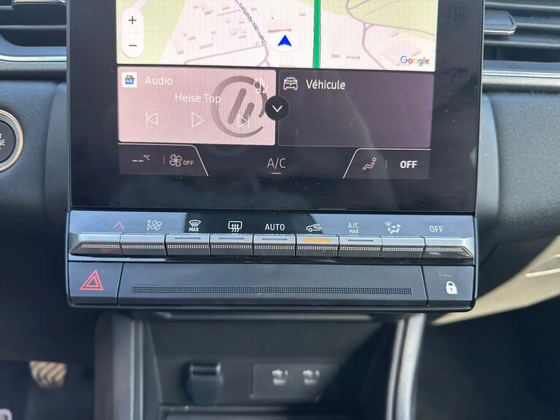 Photo de la voiture RENAULT CAPTUR Eco-G 100 ch Techno