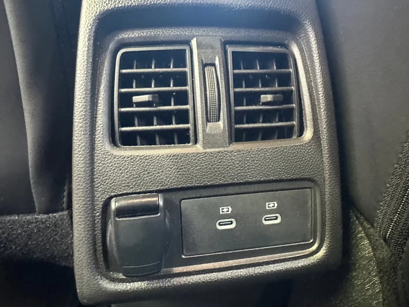 Photo de la voiture RENAULT CAPTUR Eco-G 100 ch Techno