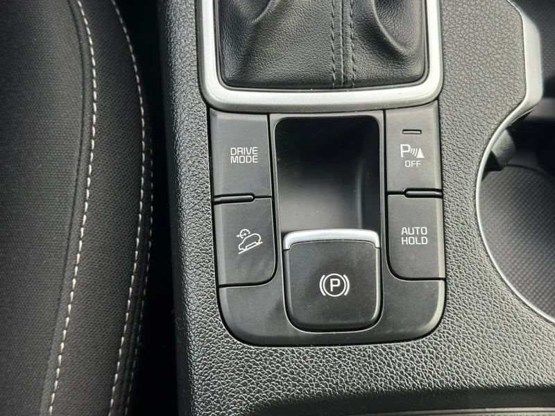 Photo de la voiture KIA SPORTAGE 1.6 CRDi 136 ISG 4x2 DCT7 Active