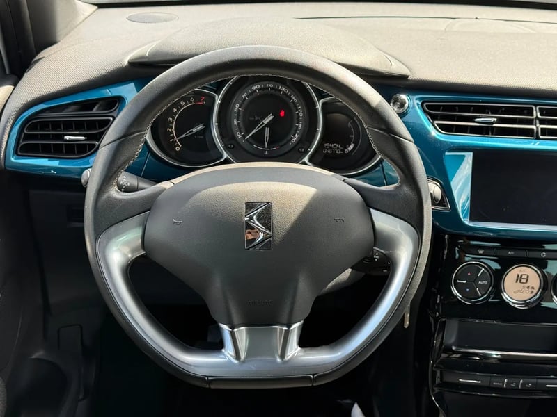 Photo de la voiture DS DS 3 PureTech 110 S&S BVM5 So Chic