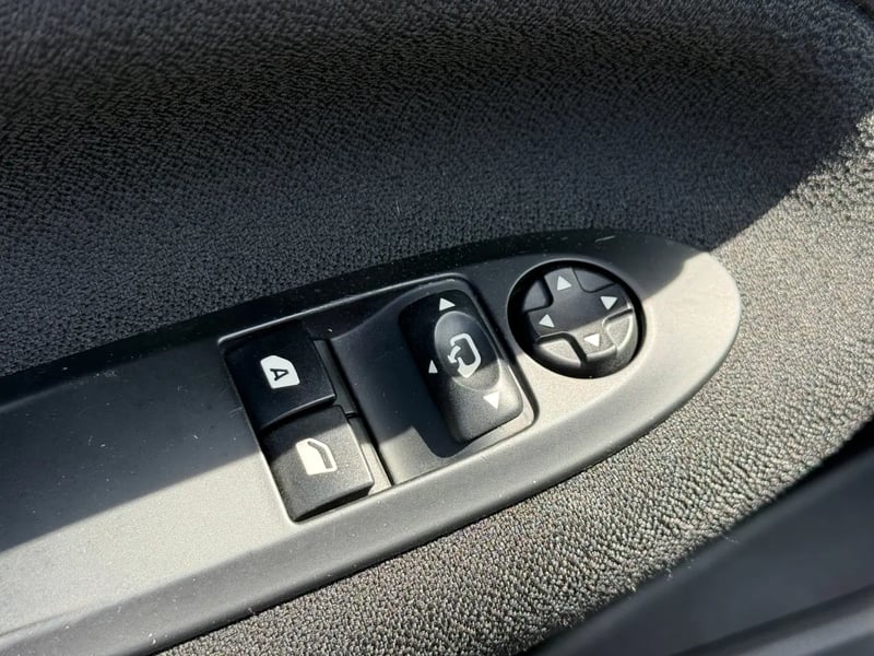 Photo de la voiture DS DS 3 PureTech 110 S&S BVM5 So Chic