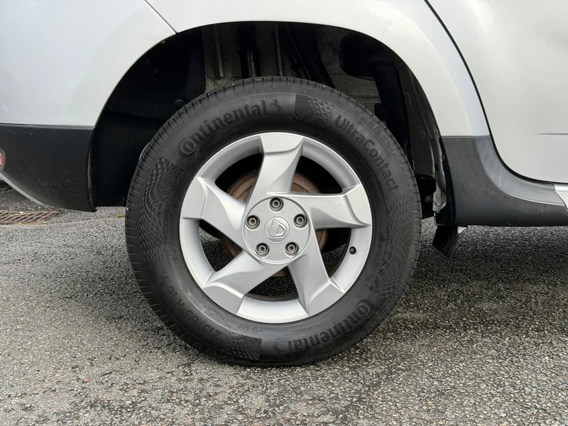 Photo de la voiture DACIA DUSTER 1.5 dCi 110 4x2 Laureate2
