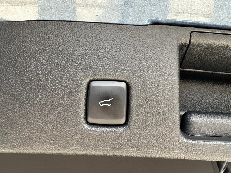 Photo de la voiture FORD KUGA 2.0 TDCi 120 S&S 4x2 Powershift ST-Line