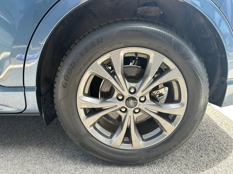 Photo de la voiture FORD KUGA 2.0 TDCi 120 S&S 4x2 Powershift ST-Line